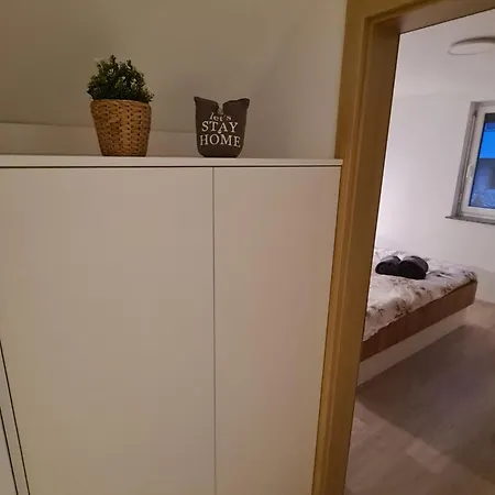 Villages 지로브니차